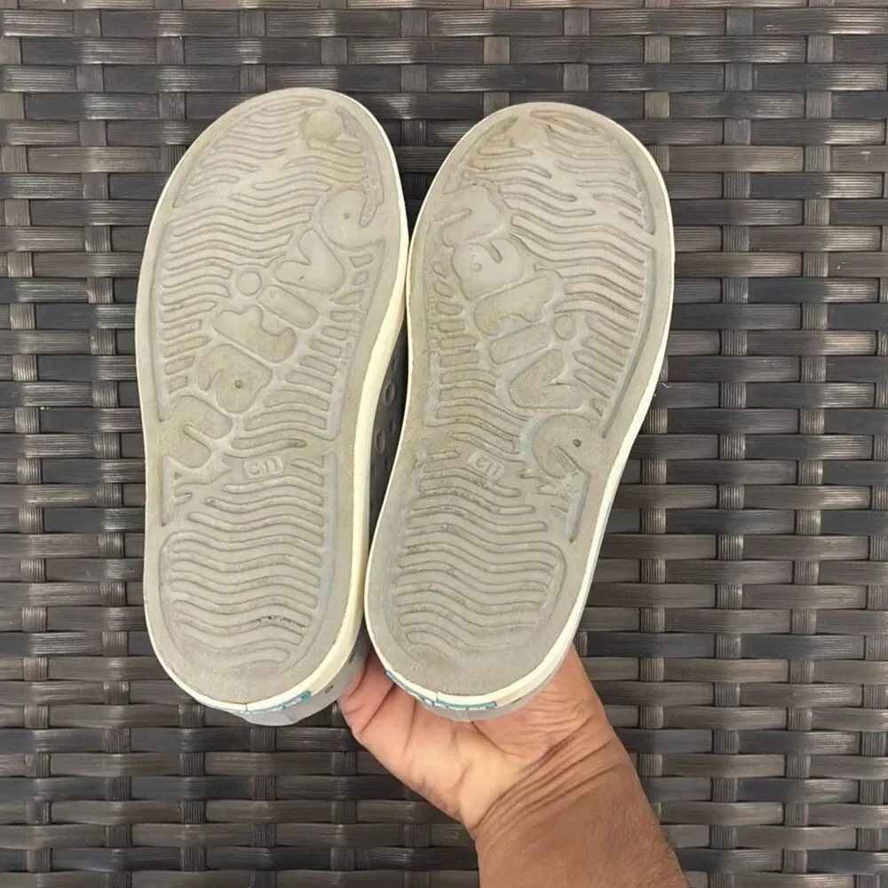 Native Jefferson shoes children size 11